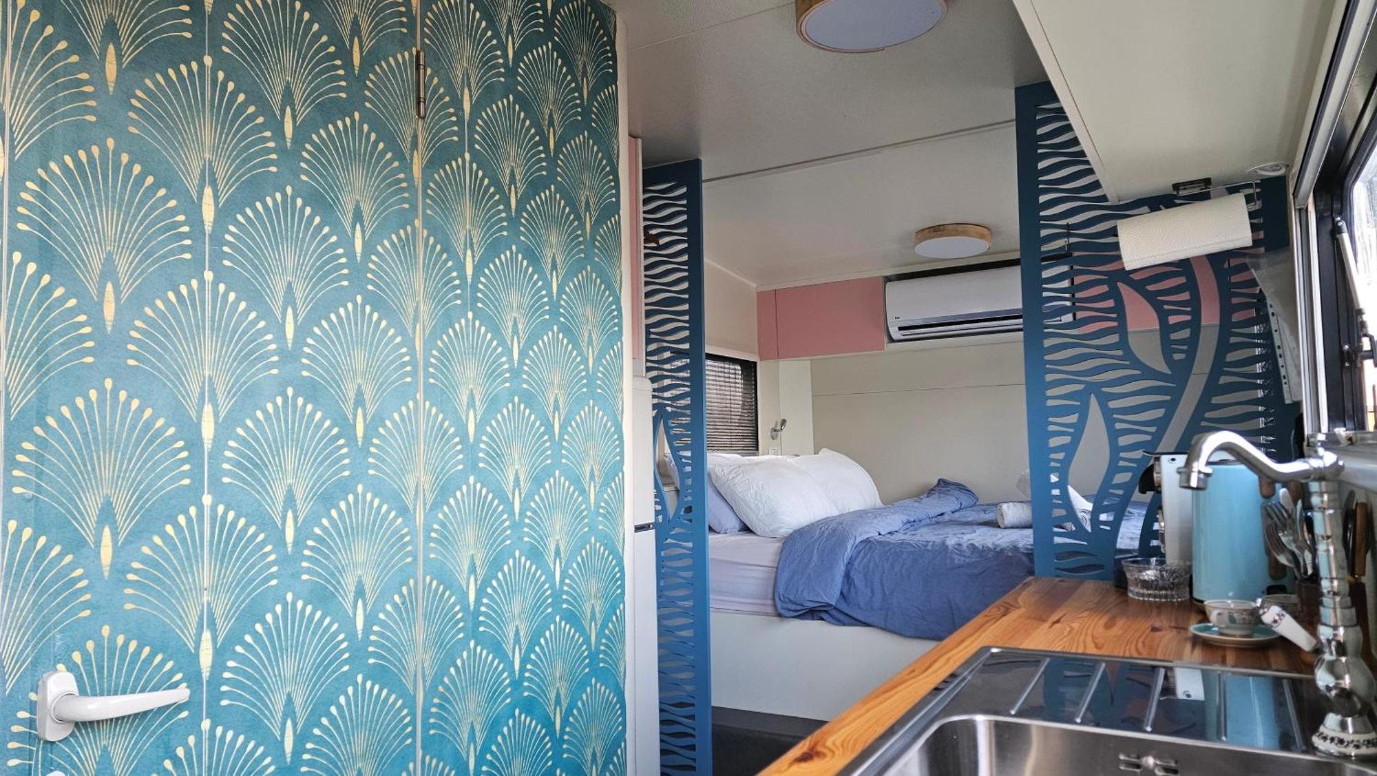 Hébergement de vacances Cozy Seaview Glamping Caravan *