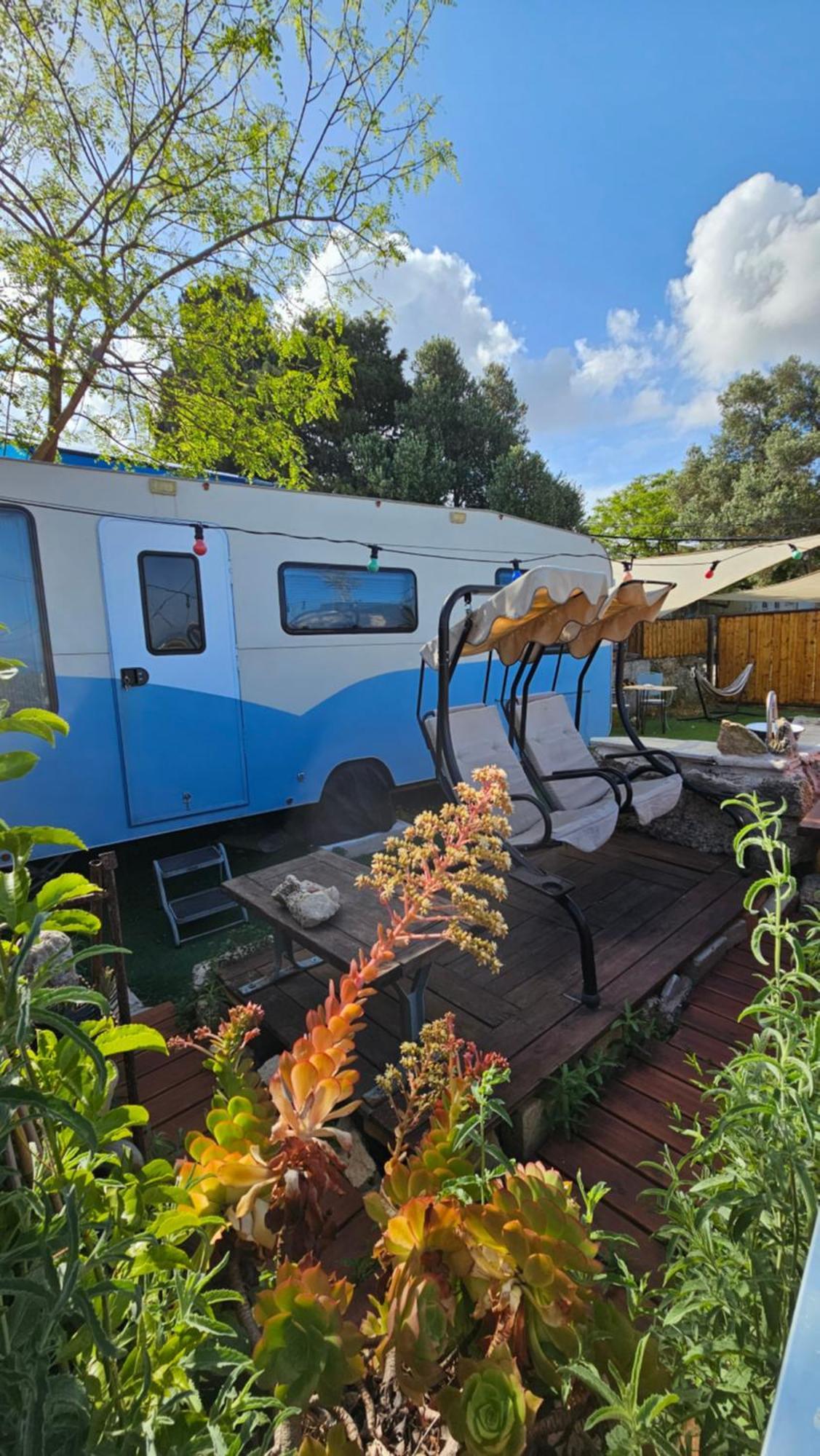 Cozy Seaview Glamping Caravan HaBonim